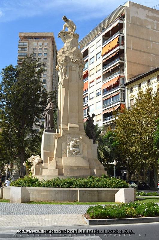Alicante- Passeo et port 065.JPG